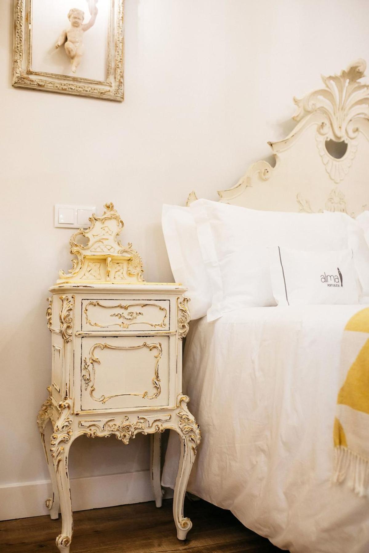 Exquisite With Patio Portuguese Soul Alfama 2p Apartment *